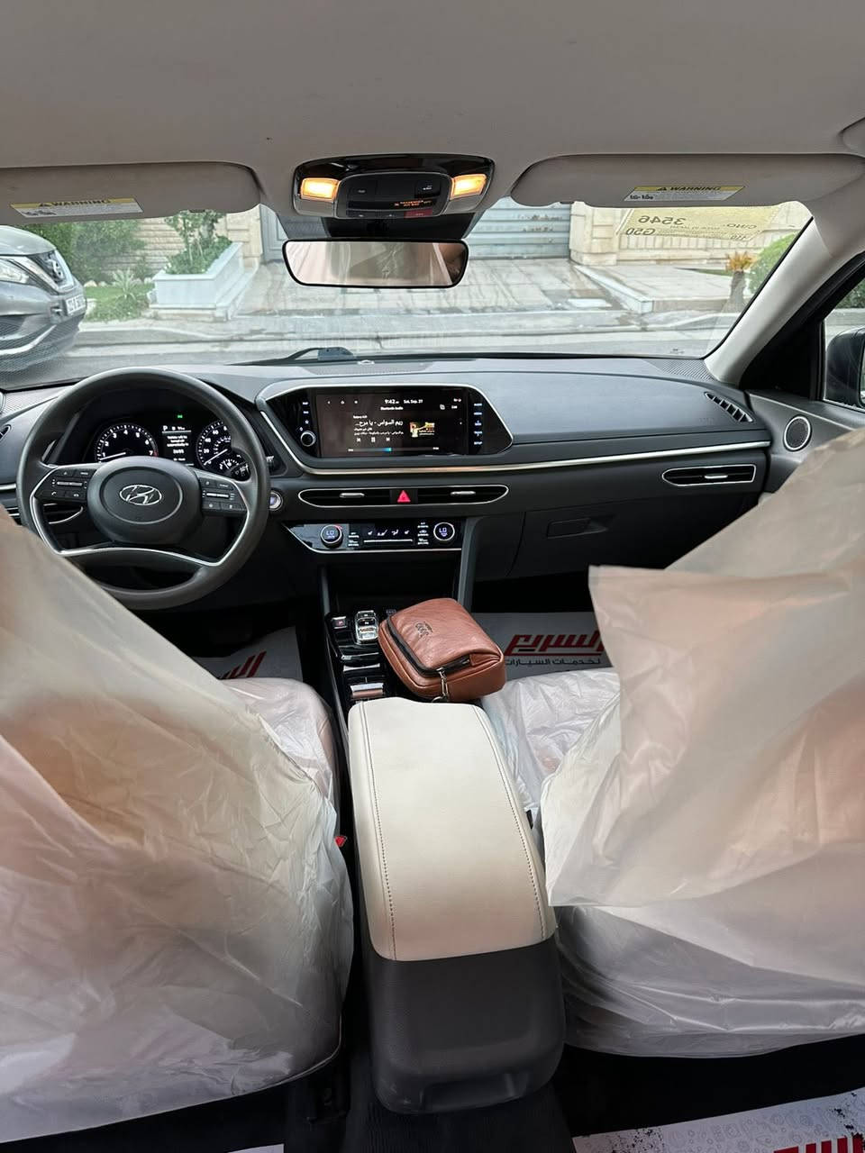 سوناتا 2023 محرك 2500
لون اسود 
قطعه وحده
كشن سايق كهربائي
داخل بيجي
سياره نظيفه وحلوه حيل
سعر 163 وبيها مجال قليل
*********** للتواصل واتساب
