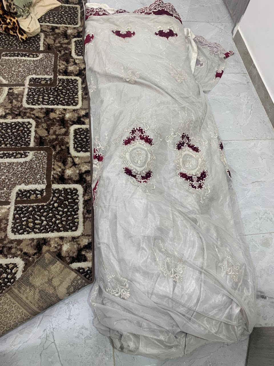 برده قماش ثكيل وهم تفصال
طبقات فد شي راقي
الطول 13 متر 
السعر 60 وبيها مجال لليشتري


**إذا كنت صاحب هذا الإعلان وتريد حذفه لأي سبب، رجاءا أرسل رسالة إلى الدعم الفني**