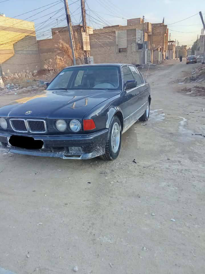 سلام عليكم BMW 740 8 سلندر كير محرك حدادية جديدة فتحة دبل ارباك ثلاث وضعيات قيادة رقم بغداد سنوية 2030 رقم انكليزي داخل ابيص منضومت غاز بانزين انسة صرف السعر 45قفل رقم المبايل ***********
