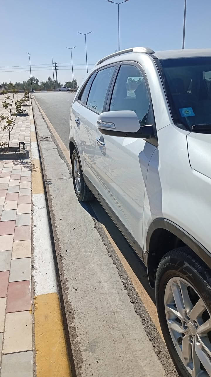 سلام عليكم سورنتو 2014 وارد امريكي مكينا سته سلندر 6 كير ومكينا ما مفتوحات  مصفات معروفه تحكمات سترن تفه بلكشنات برد خلفيه اشاره بل مري موصفات بيه هواي ماشييه 122رقم بغداد مشروع وطني ابسمي سياره تحويل ثانيوم مكان سياره كربلاء امن داخلي سعر 165وبيه مجال ***********
