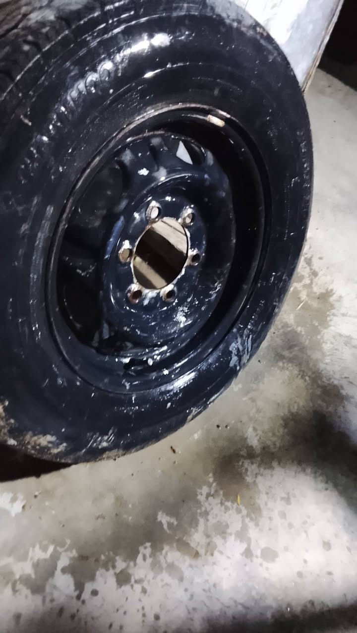 سلام عليكم
زوج وياله نيسان نضافه واحد على واحد لا رجفه ولا عواج بشرط اصلهن لونهن لفضي مروف وصابقينه اسود سعر 50ال قفل قفل مكان تغاطع نهروان ***********
