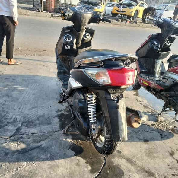 السلام عليكم سكنس فحل 140 نوزل دراجة حلوه كفرات كله بلاد السعر 700 وبيها مجال المكان مدينة الصدر الرقم ***********
