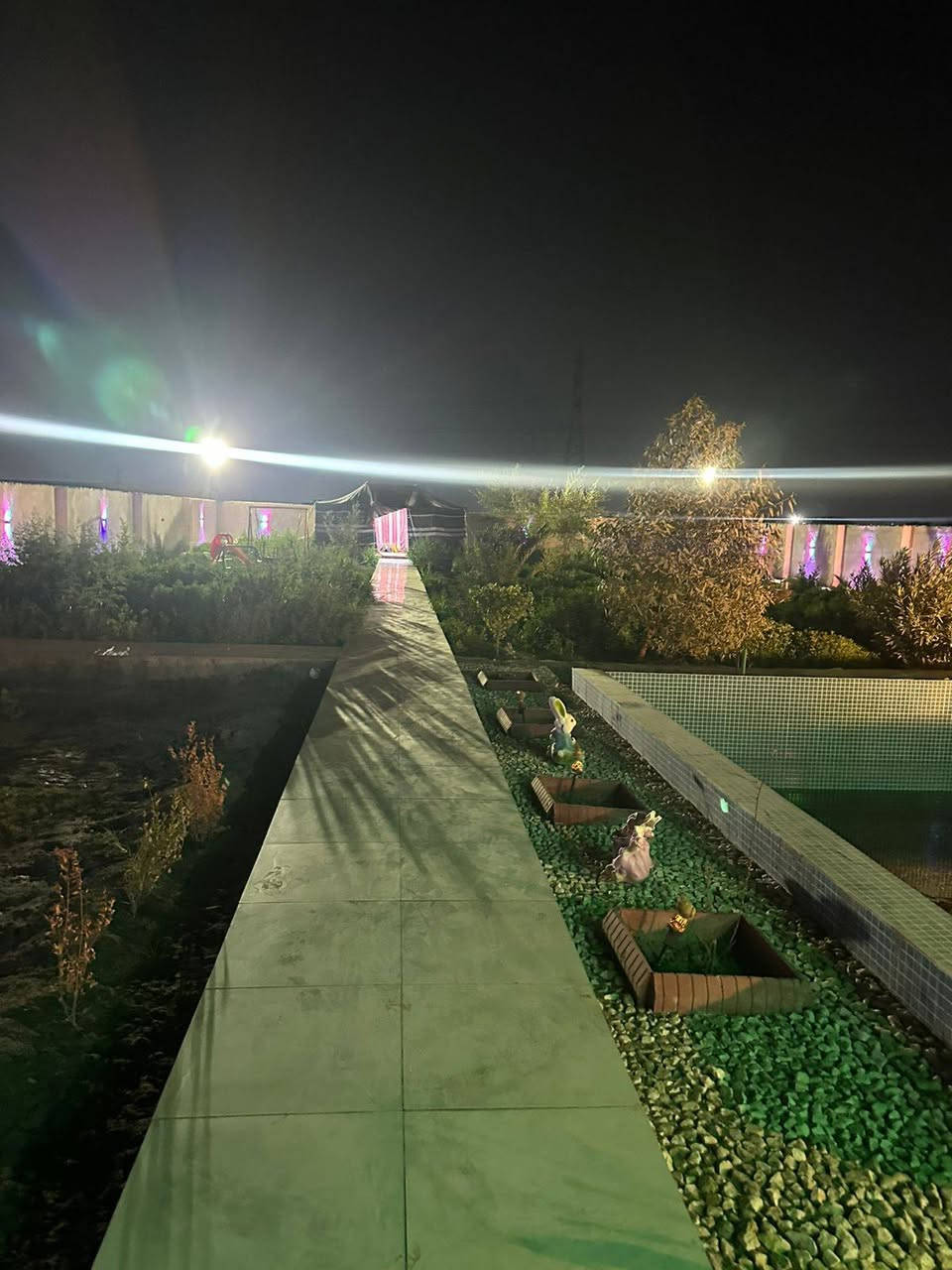 مزرعة للايجار 🛤

المسبح صار جاهز 🏊‍♂️🏊‍♀️

متنفس كلش حلو الك ولعائلتك واصدقائك مكان راقي 

العنوان الناصريه حي الجوادين 

للاستفسار ولحجز يرجى التواصل عبر الواتساب : ***********
