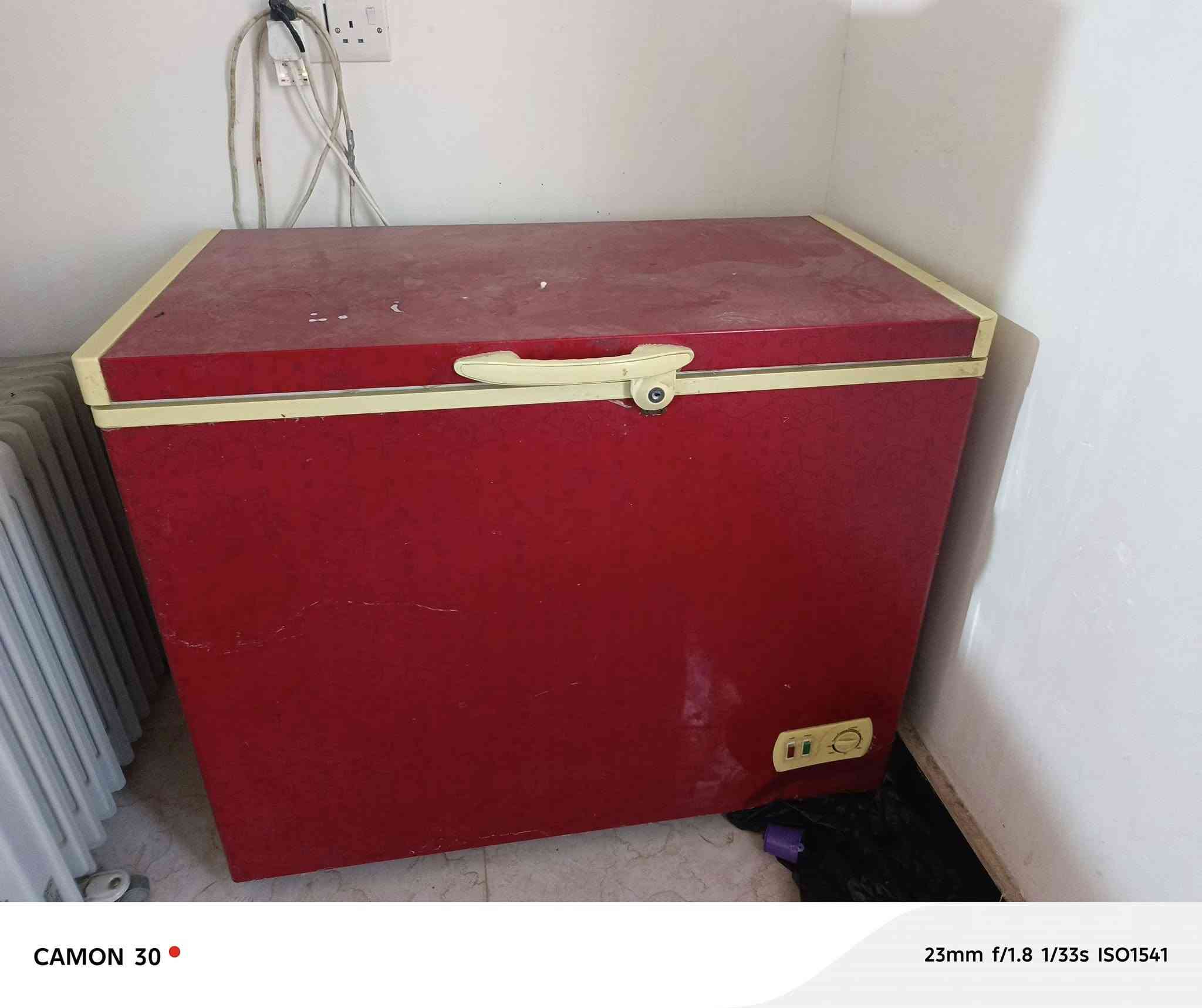 السلام عليكم 
غراض بيت عاطله 
مجمدة
ثلاجة 
تلفزيون
غسالة
للبيع كلهن سوا تاخذهن بدون ترجيع كل وحدة وعطلها عسا مايكون تصليحها بالف وتشتغل عندك بالعافيه عليك تصليحها بالف بمية اني مالي اي علاقة بالنسبة للمجمدة والثلاجة والغسالة مواطيرهن يشتغلن 
***********
