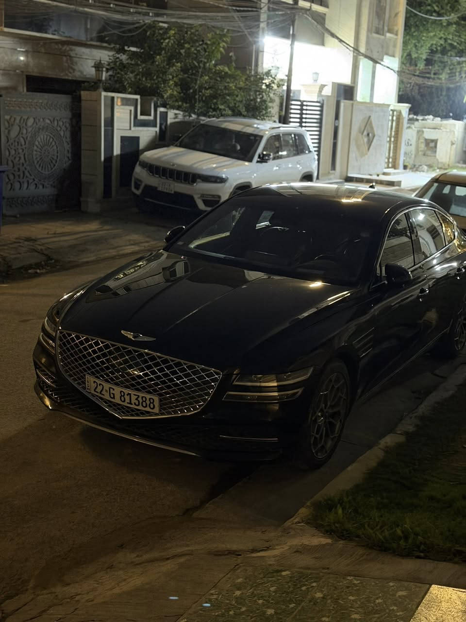 السلام عليكم
جنسس g80 
موديل 2021 🔥
اربعه سلندر محرك 2.5 تيربو 
السياره كلين بدون حادث فقط بيها شخط بجاملغ الامامي وصابغي على كده يعني نكدر نكول كلير بيها 
السياره مناقصها ايشي تخم تايرات دسكات كله جديد مصارلي شهر  مـَن شديتهن 
للاستفسار 
***********
