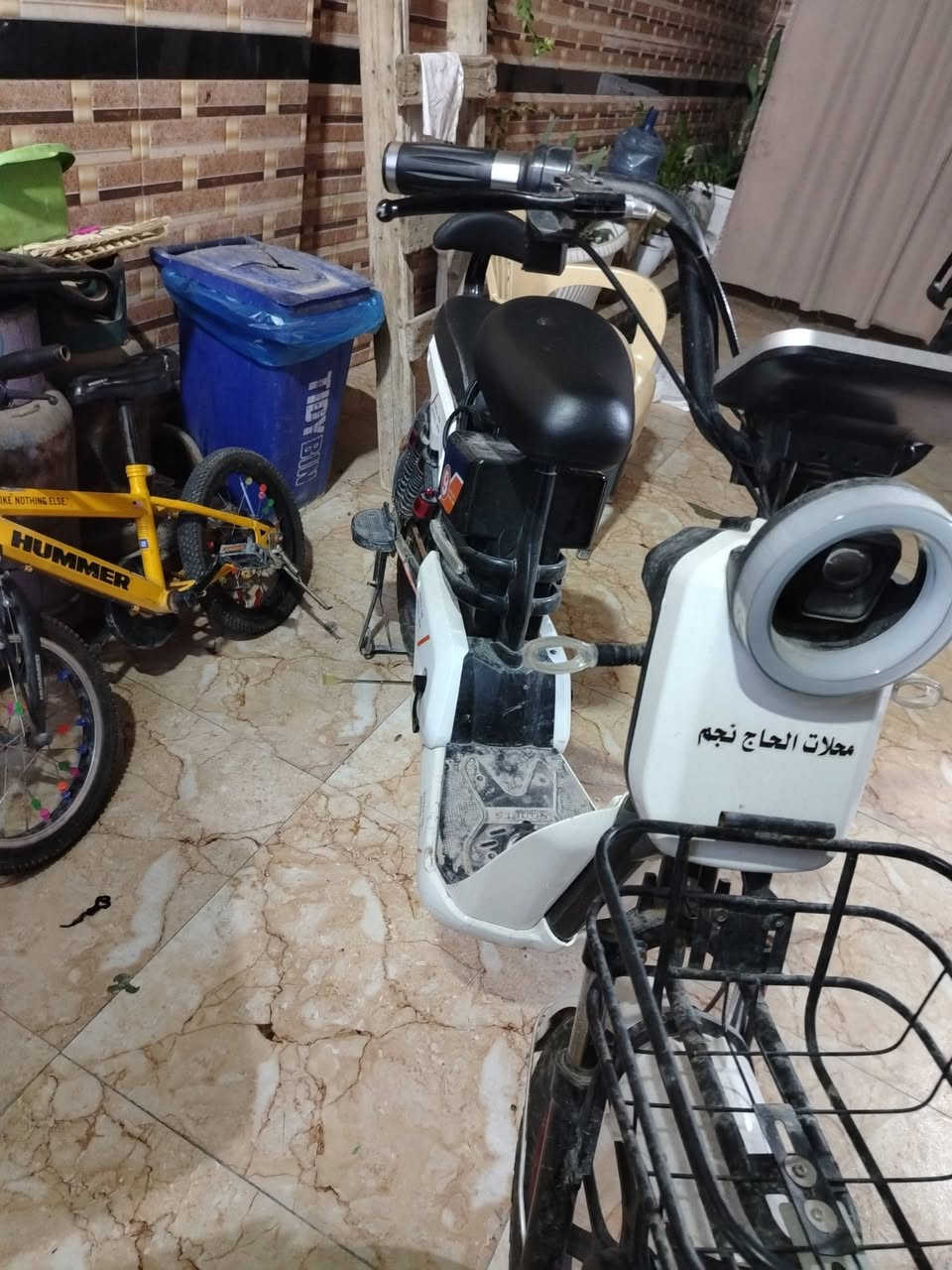 السلام عليكم بايسكل شحن البيع مستعجل ماشيه 6حقيقي شاشا الايت زنون دبل شاره بطاريات 4دبل شاره 
العنوان كربلاء الحر شارع مول الاسدي مقابيل السوق السعر  خاص او تصل الرقم ***********
