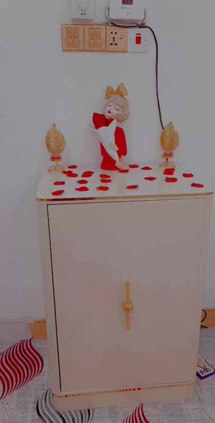 غرف نوم تركيا لبيع نضيفه كلش مكانه ناصريه


**إذا كنت صاحب هذا الإعلان وتريد حذفه لأي سبب، رجاءا أرسل رسالة إلى الدعم الفني**