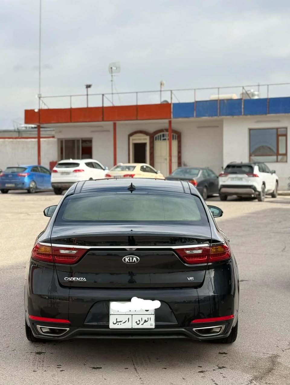 كيا كانديزه البيع موديل 2018/ لون اسود/رقم اربيل
مكينه/V6 / كير محرك كلها بشرط 

وارد خليجي فول موصفات سلايت+كشن جلد داخل قيسي المرغوبه كشن تدفيه تبريد مركزي رادارامامي خلفي جانبي مرايات شفط كامره دوار / السياره بدون مصرف بشرط/ ماشيه 110كيلو متر/ 

هواي موصفات معروفه ب كانديزه الخليجي

السياره فقط جاملغ السايق اثر شخط بخيته فقط  / 

 تحويل بشرط / عنوان اربيل

الاستفسار ازيد اتصل او وتساب/

  ***********/ السعر 177وبي مجال/
