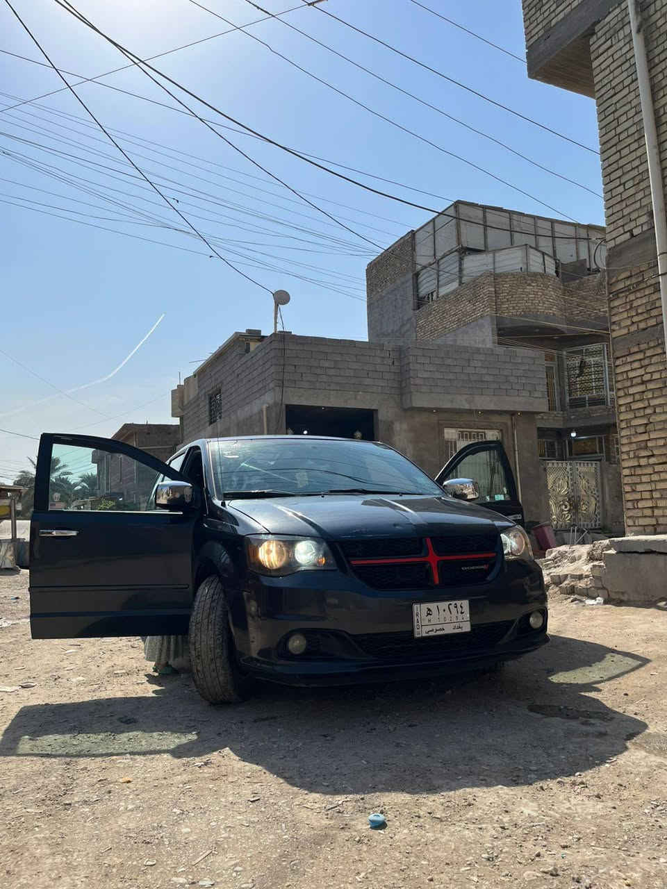 السلام عليكم
دوج كرفان موديل 2014 للبيع رقم بغداد انكليزي تحويل مباشر 
وارد امريكي بيه ضربه بالجاملغ الأيمن الخلفي الباقي مكفوله 
تبريد تدفئه اتلث قطع تخم تاير جديد 
تحكم البيبان كهربائي
الواقع احله من الصوره 
العنوان بغداد 
السعر 145وبيها مجال


**إذا كنت صاحب هذا الإعلان وتريد حذفه لأي سبب، رجاءا أرسل رسالة إلى الدعم الفني**