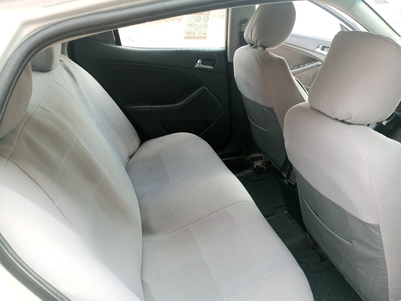 سلام عليكم سياره كي فايف فول مواصفات 2011 رقم انكليزي بسمي مكان شطره الرقم ***********سعر خاص
