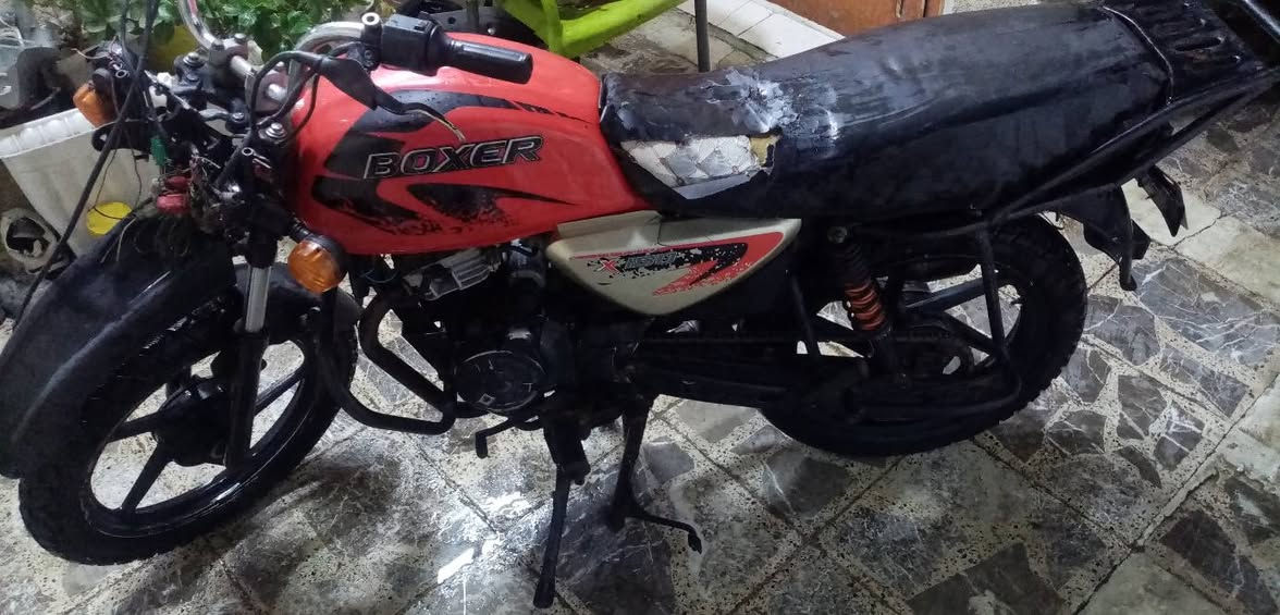 سلام عليكم بوكسر جبلي للبيع فقط دراجه شغاله نكره مكينه ناعمه لا تنقيص ولا تبخير دراجه بدون اوراق مكفوله من السرقه السعر ٥٠٠ الاستفسار***********
