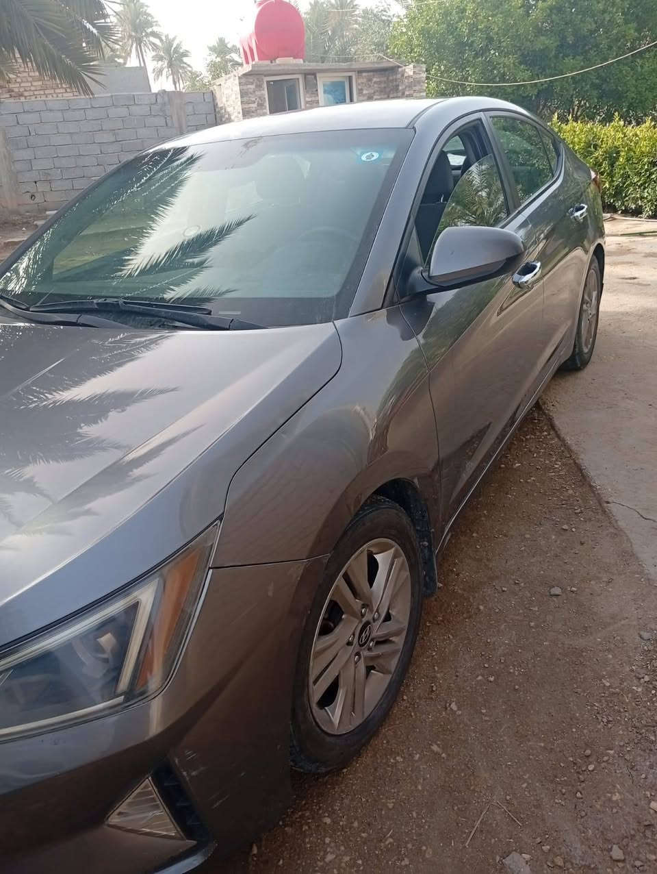النتره للبيع موديل 2019
بيه السونار البنيد سرقه من امريكه بدون حادث وصبغ بلجمالغ الخلفي الي بجهة السائق وصبغ بلباب الصدر 
السعر 116
***********

