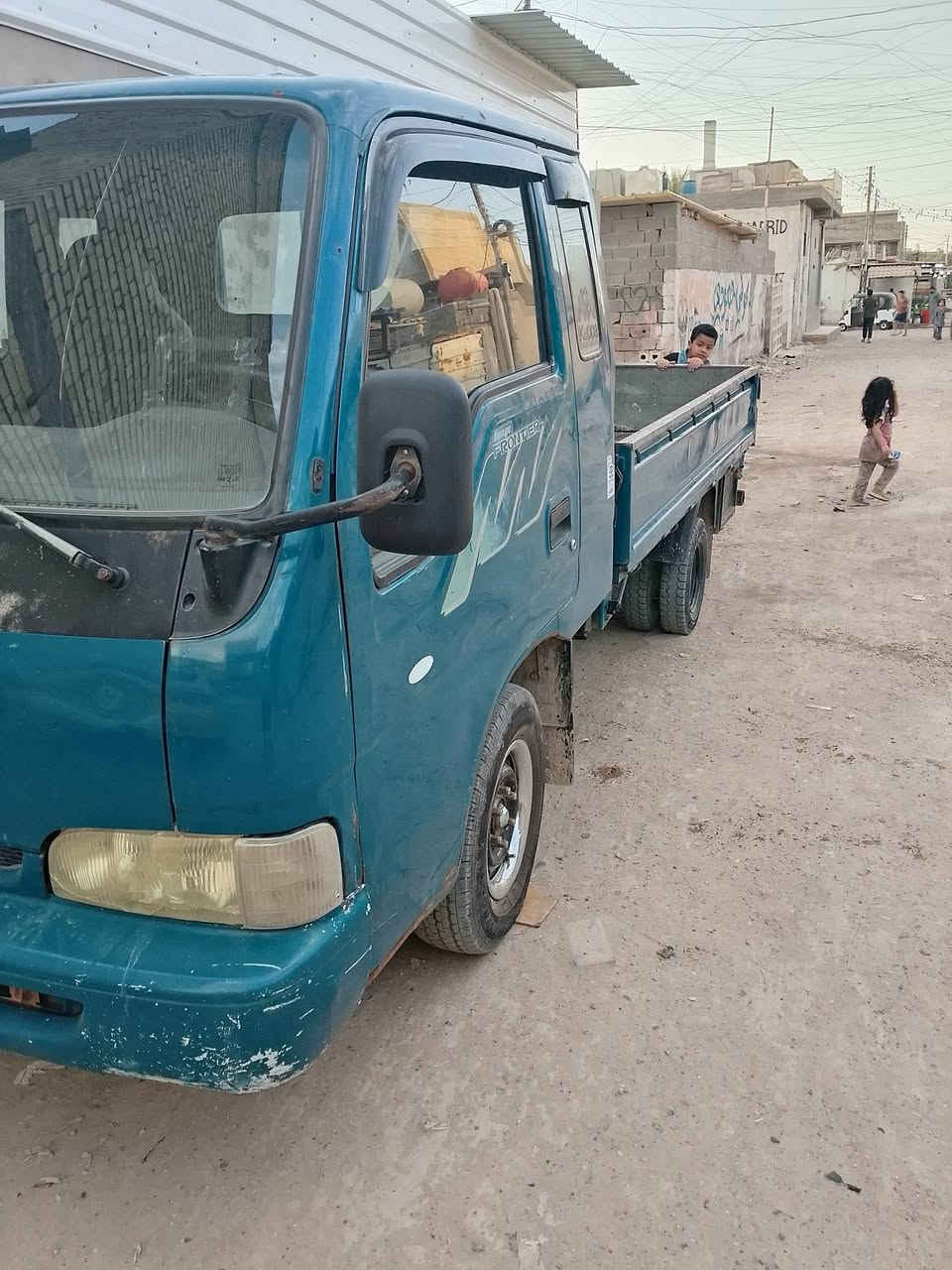 كيا حمل فنتيره رقم ديالى الموديل 1999 العنوان بغداد الرشاد ***********
