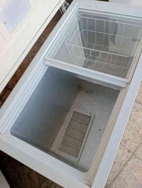 مجمدة حجم 12شغاله للبيع مكاني العبيدي الكفاات رقمي 07709666300