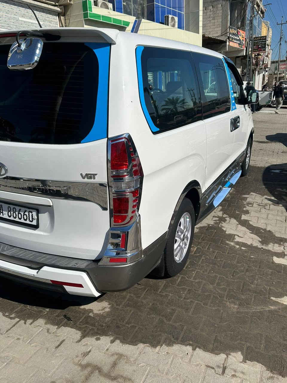 سلام عليكم ستاركس ٢٠١٧ بيها قطعتين صبغ بكوريا جاملغ خلفي وباب سلايت رقم بصرة حلوة سيارة جاهزة من كلشي بيها مكينه مجول جديدة ما بيها نقص سيارة سعر ٢٣٧ وبيها مجال بسيط مكاني بصرة أبي الخصيب للاتصال ***********
