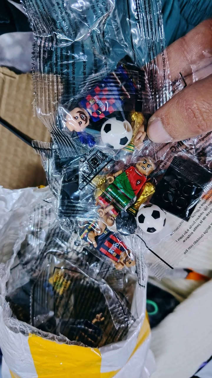 146 قطعة شخصيات مشهورة تنانين ممثلين شخصيات افلام لاعبين كلها اشكال تتركب وكلش حلوة
ادفعلي سعر مناسب


**إذا كنت صاحب هذا الإعلان وتريد حذفه لأي سبب، رجاءا أرسل رسالة إلى الدعم الفني**