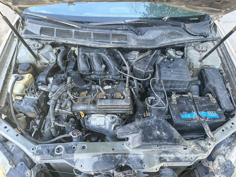 السلام عليكم ... افالون 2006 ليمتد وارد امريكي سعر مناسب جدا الصور كما هي دون تلميع للسيارة يعني تصويرها على حالها ... بترابها ...  اكتب سعر او تم يوصلك السعر على الخاص او اتصل واتساب ***********
