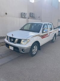 نيسان نيفاره موديل ٢٠١٣ LE  فول كير  اوتو رقم بغداد مميز سنويه٢٠٢٩ هزه...