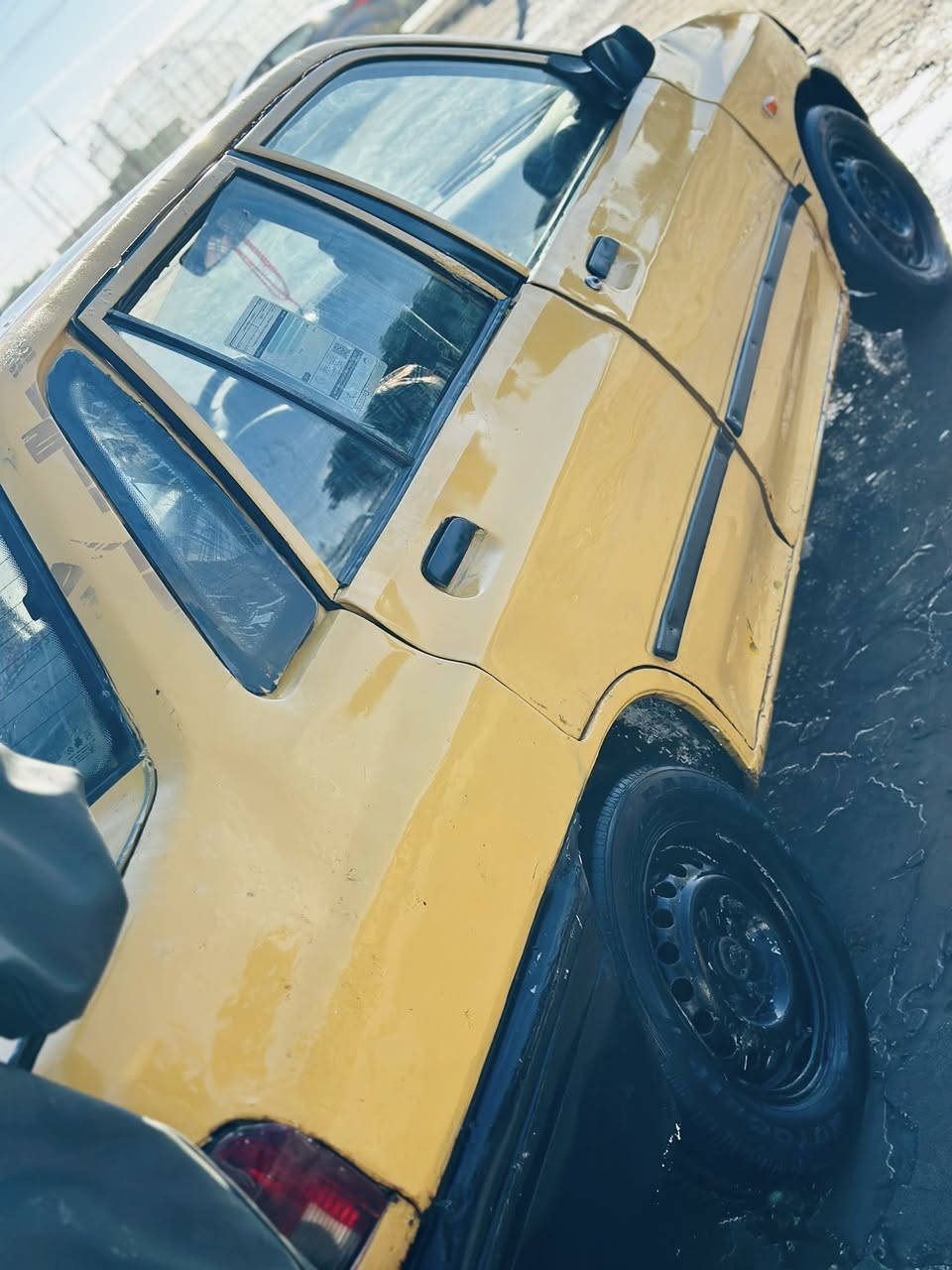 سايبه 12 رقم احمر قادسية  وسنويه/ بدون راعي سياره جاهزه من كلشي كله جديد وشغال كير  مكينه حداديه جديده كهربائيات كله شغاله 
السعر خاص او الاتصال على الرقم / ***********
