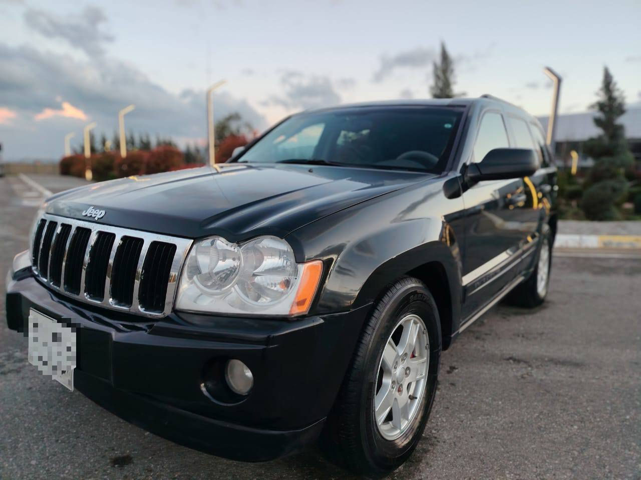 جيب لاريدؤ مؤديل 2006يه ك جه مه له غى بيشه وه  بؤياخ بيناوكرتن قرجيشى نيه ساردو چالو  شووختيشى  نيه   كير مه كينه و ده بل ئه كسل به شه رت ساردو كه رم  ئاوينه كاربى كوشن كاره بى  سه ياره كه زؤر زؤر تازه يه هه موو كيانى بيلاده سه ياره كه له سليمانيه   سحرى ٨٧كه لا معامه له ى كه م   *********** السليمانية, العراق
