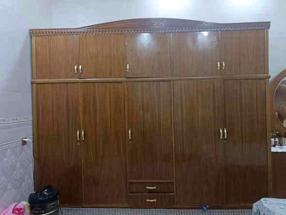 سلام عليكم غرفة خشاب خمس بيبان و طابقين للبيع مكان كربلاء قرب مستشفى الكفيل السعر ٤٠٠ وبيها مجال قليل‏ ***********
