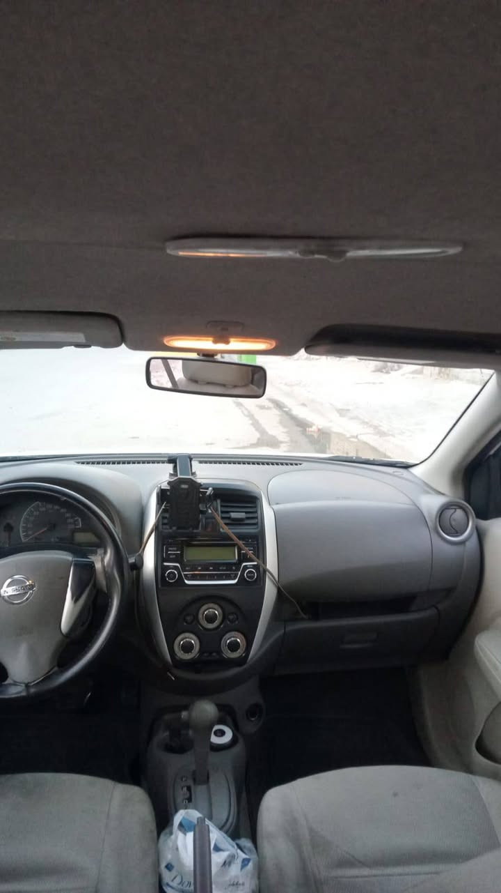 نيسان سني موديل 2019 للبيع
سياره جاهزه مابيها نقص مال بيت 
مكفوله كفاله عامه عدا ملاحظات بسيطه بالكَشر 
تخم تاير جديد 
صدر أمامي خلفي جديد 
مازدات ولايتات جدد
باتري جديد
سبايدر خلفي 
مكاني بغداد بلديات 
***********
السعر (108) بيها مجال شي بسيط
