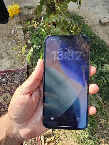 ايفون 13 برو ماكس 
بطارية 84 ذاكرة 256 نموذج M ماستر 
نظافة 100/100 لا مفتوح ولا داخل تصليح مع جميع الملحقات 
للبيع سعر 700وبي مجال  وتساب او تصال👇
 ‎0773 855 4311
