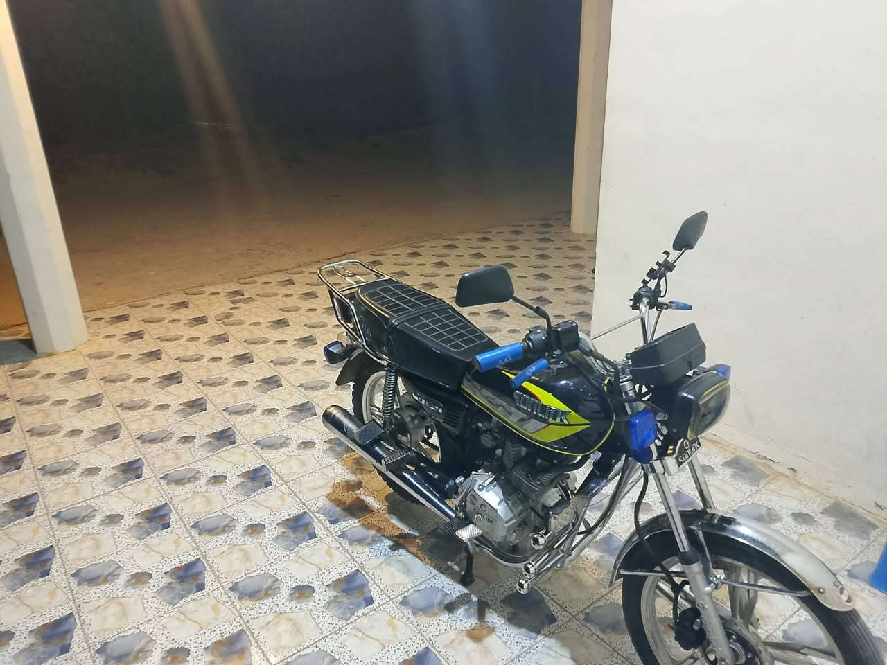 ماطور شونك موديل 22 بعد نضيف حيل
السعر 650 بي مجال 
المكان البغدادي 
يوجد توصيل حسب الاتفاق


**إذا كنت صاحب هذا الإعلان وتريد حذفه لأي سبب، رجاءا أرسل رسالة إلى الدعم الفني**