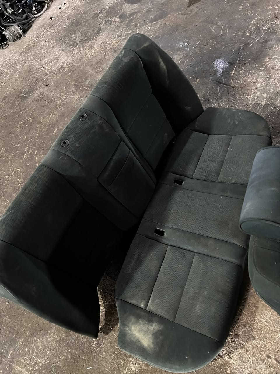 السلام عليكم
كشنات امامي وخلفي ميكانيك نظيف جدا ( حاويه ) 
لون زيتوني قماش

السعر 200 الف 

متوفر توصيل والحجز عل خاص


**إذا كنت صاحب هذا الإعلان وتريد حذفه لأي سبب، رجاءا أرسل رسالة إلى الدعم الفني**