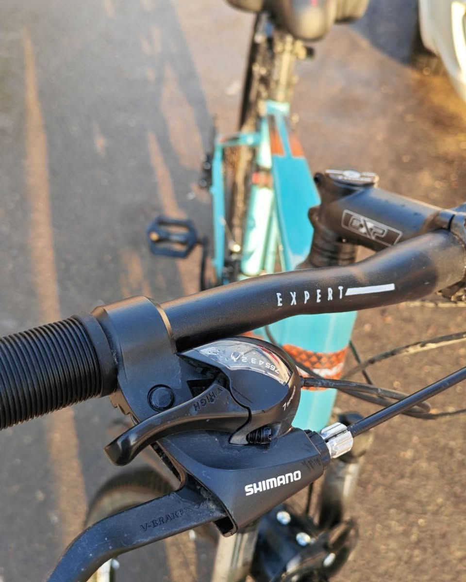 السلام عليكم للبيع
بايسكل ترنكس الأصلي غير مستخدم جديد 

الحجم 27.5 

المعدن ألمنيوم 

سستم كير شيمانو 7*3

البريك دسك 

المكان بغداد 

السعر 175 وبي مجال بسيط بعده جديد غير مستخدم
للتواصل ***********
