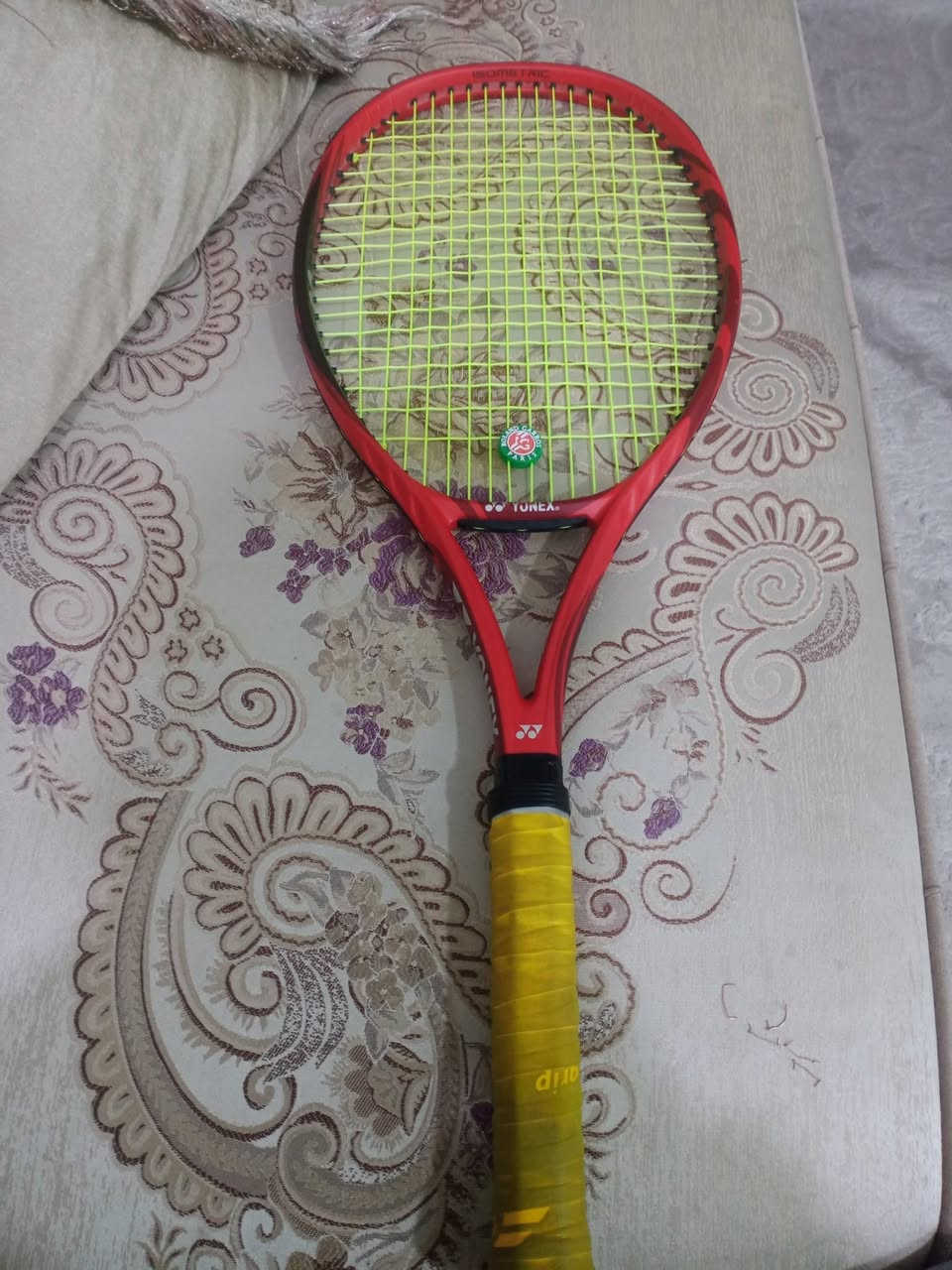 🎾 للبيع يونكس VCORE 100 أصلي 🎾
الموديل: Yonex VCORE 100 (إصدار 2019).
الوزن: 300 غرام.
الحجم: رأس 100.
الخيط: مشدود جديد خيط Head Lynx غالي وأصلي.
النظافة: أخو الجديد، استخدامه قليل جداً (بي شخوط بسيطة ما تبين).
السعر: 140 ألف (وبي مجال للشراي )


**إذا كنت صاحب هذا الإعلان وتريد حذفه لأي سبب، رجاءا أرسل رسالة إلى الدعم الفني**
