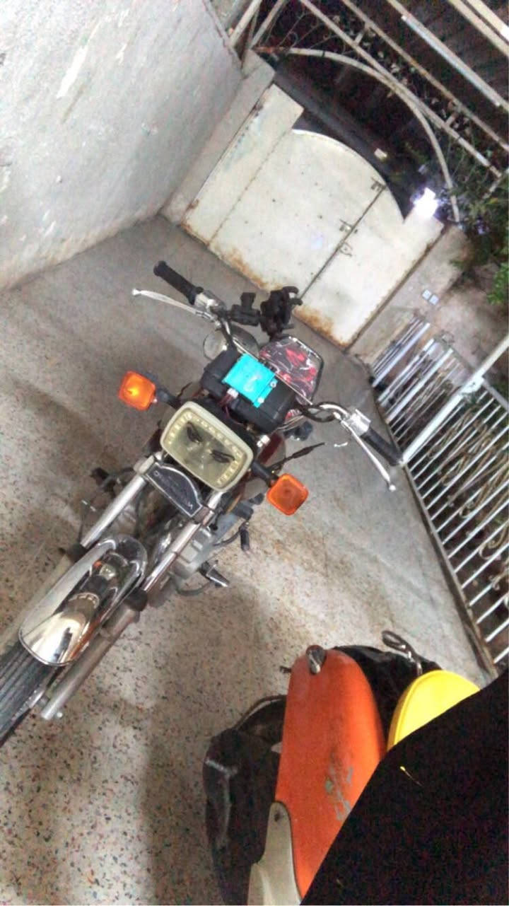 دراجه يراني نامي موديل 21كله بلادي محرك مامفتوح لا بخر لو صرف ماطور جديد غراض مالته بلادي السعر مالته 375بي شوي مجال هاذه رقمي***********
