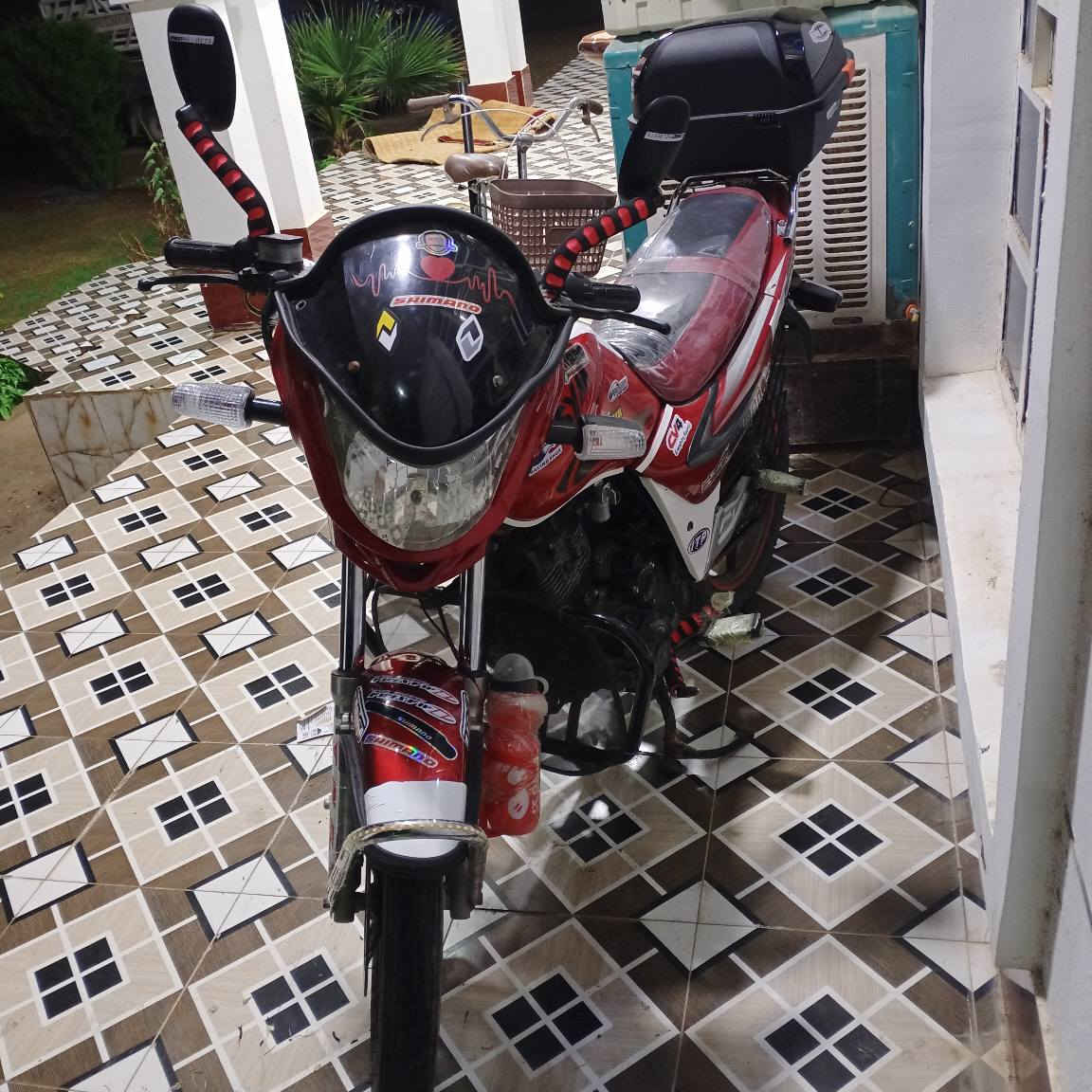 مطار بالرمادي جزيره البذياب مقمرق ماشي باوراقه سعر 850 ***********
