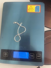 مشتري • اكسسوارات شخصية • أي قطعة