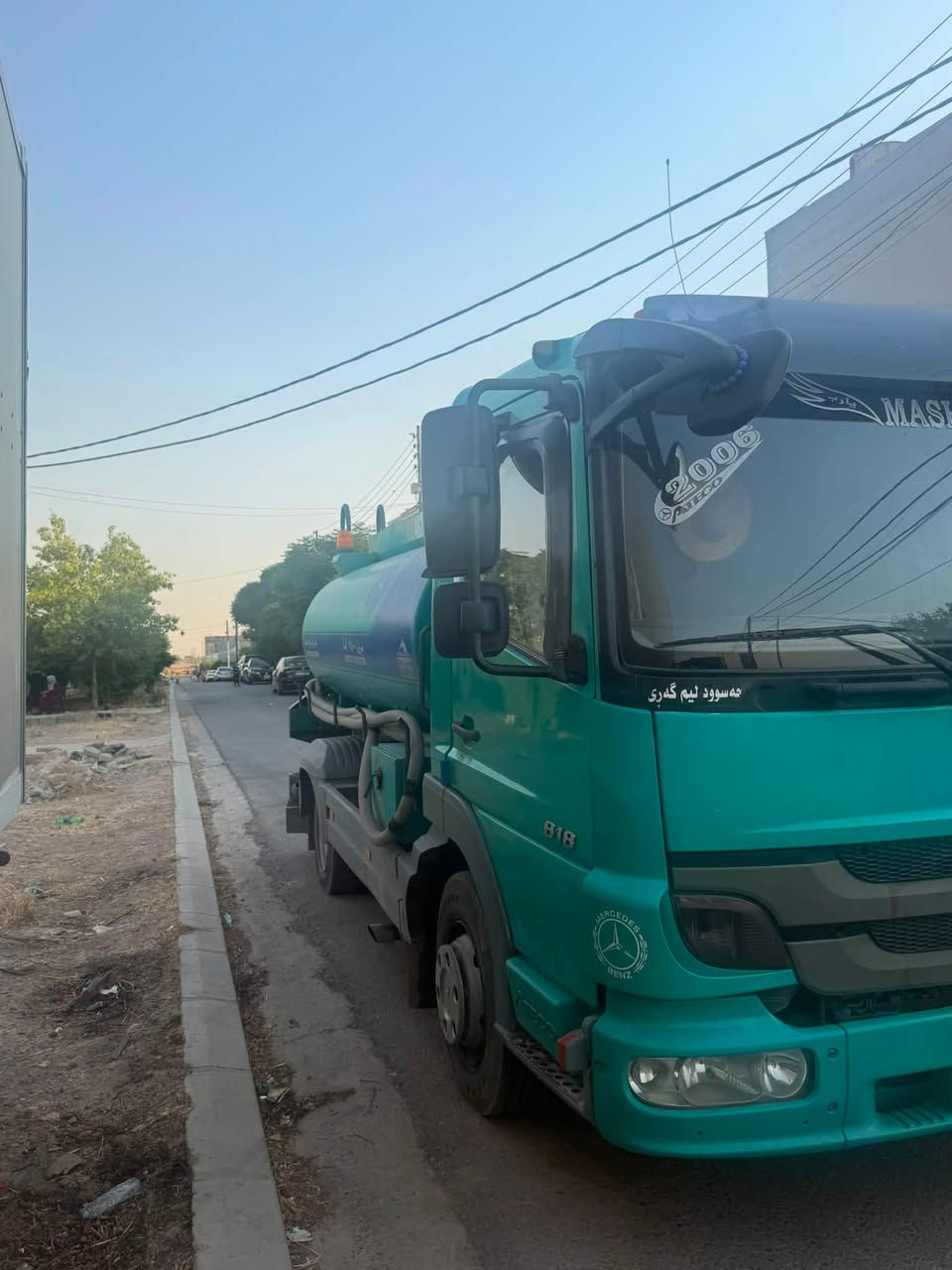 اتيكو البيع موديل ٢٠٠٦ سياره فول فول مواسفات به س بدون جام كهـربا  توخم تايرات جديده كير مكينه شانصي كول بشرت مكفول تانكي نهـرو حداد ٨٠٠٠لتر/هاتف/***********
