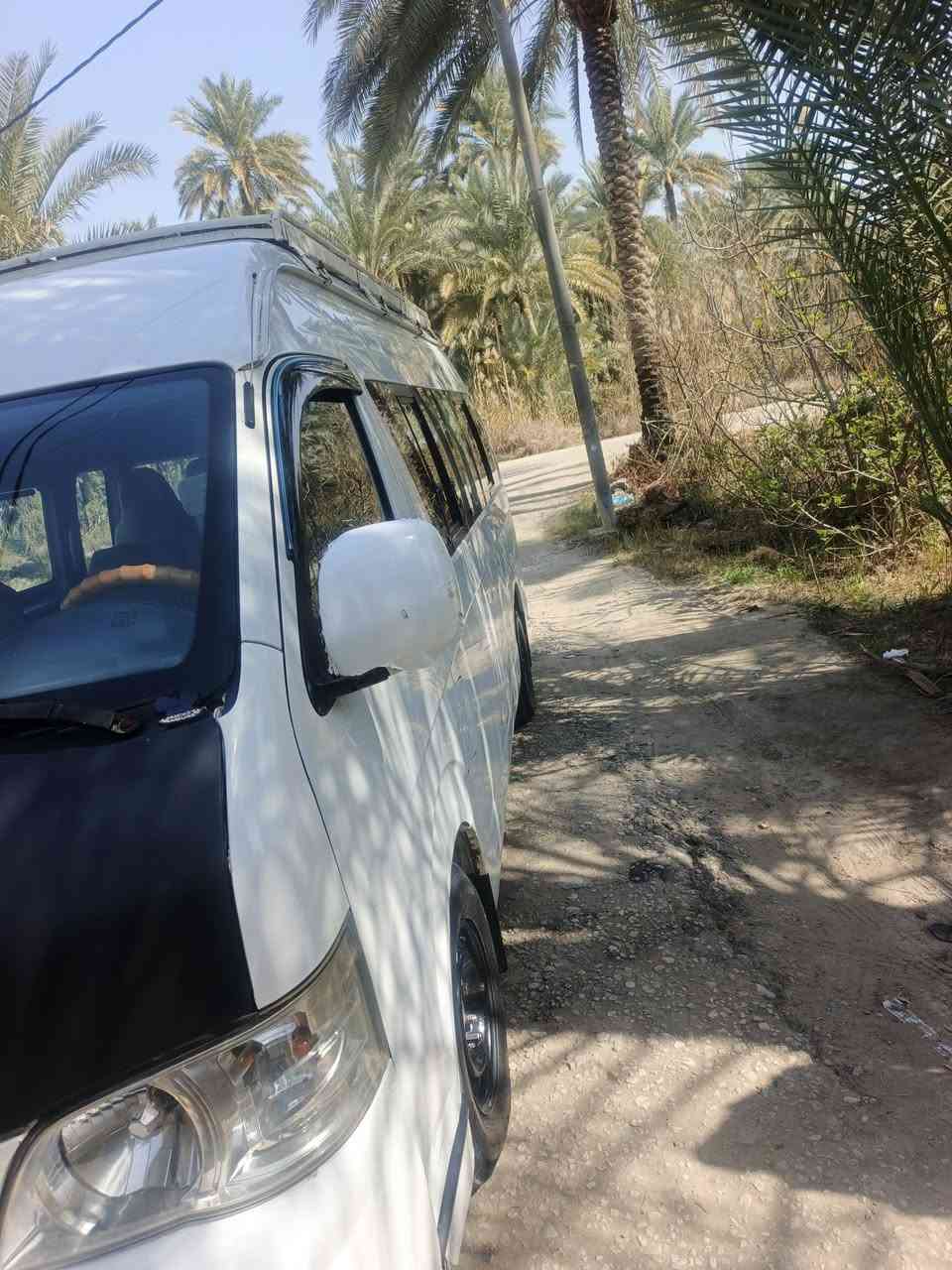 سلام عليكم جنبي للبيع 14 مصفره هيئه ومرور مكينه كوستر ياباني كير اكسن خير من الله حداديه تخم تاير كهربائات كله شغاله تبريد مايشتغل السعر 113 وبيه مجال رقم الهاتف ***********
