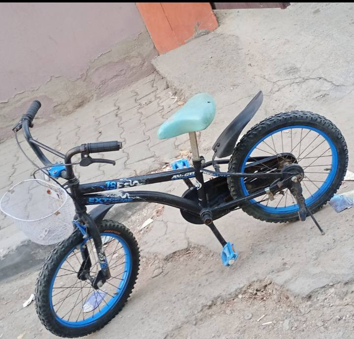 سلام عليكم دراجه شحن حجم ١٤ السعر ٢٥٠الف وبايسكلات حجم ١٨و ٢٢و مكان بغداد او اروسهن بار٩ كلهن


**إذا كنت صاحب هذا الإعلان وتريد حذفه لأي سبب، رجاءا أرسل رسالة إلى الدعم الفني**