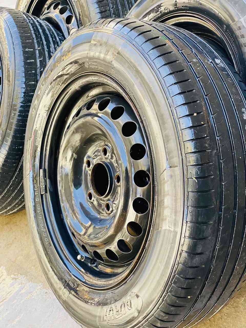 سلام عليكم تايرات هنه والوياله  مالتهن حجم ١٥. البيع  مكاني كربلاء طويريج السعر ٢٠٠  التصال ‭٠٧٧٥ ٤٨٢ ٧٥٤٤‬
