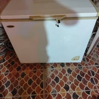 مجمدة ١٠ قدم • ماطور شغال • سبلت ٢ طن