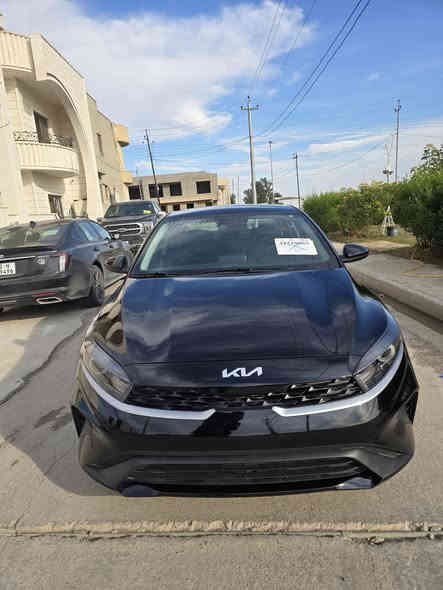 سلام عليكم اخوان
كيا فورتي  2024 ✨️
LXS 
دخول جديد تترقم شمالي 
لون اسود ابو الشذرة 
 بجم كبس بدون ارباك 
مواصفاتها 
مكينة 2000 دوش المرغوب 
ويل كب 
متعددة انظمة القياده (ايكو .نورمال . سبورت)
رادار نظام القيادة الذكيه 
توقف تلقائي عند الاقتراب من جسم قريب 
رادار وتحديد المسار 
مانع الانزلاق مع تحديد السرعة ( الكروز) 
شاشة كبيره بل وسط 
شاشة عطلات
ضرر خلفي بسيط جدا مرفق صور و رقم شاصي .....
الموقع قضاء الحمدانية 
***********
***********
السعر : 157.  و مجال بسيط .
