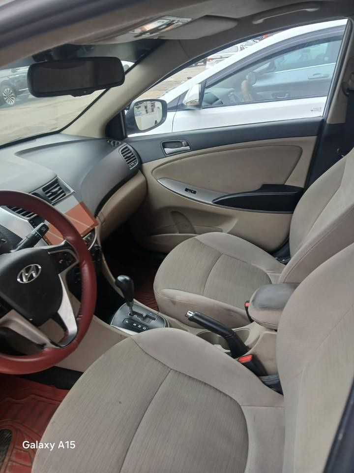 السلام عليكم
اكسنت موديل ١٨ خليجي ١٦٠٠ دوش فول 

السعر ١١٧٠٠

بغداد باسمي تحويل 

بيه سونار مرفق مع الصور 

السياره بيه شويه بالدوسه والجاملغ الخلفي فقط والباقي كله مكفول 

ماشيه ١٠٦ الف كيلو 

الاتصال *********** نبيل
