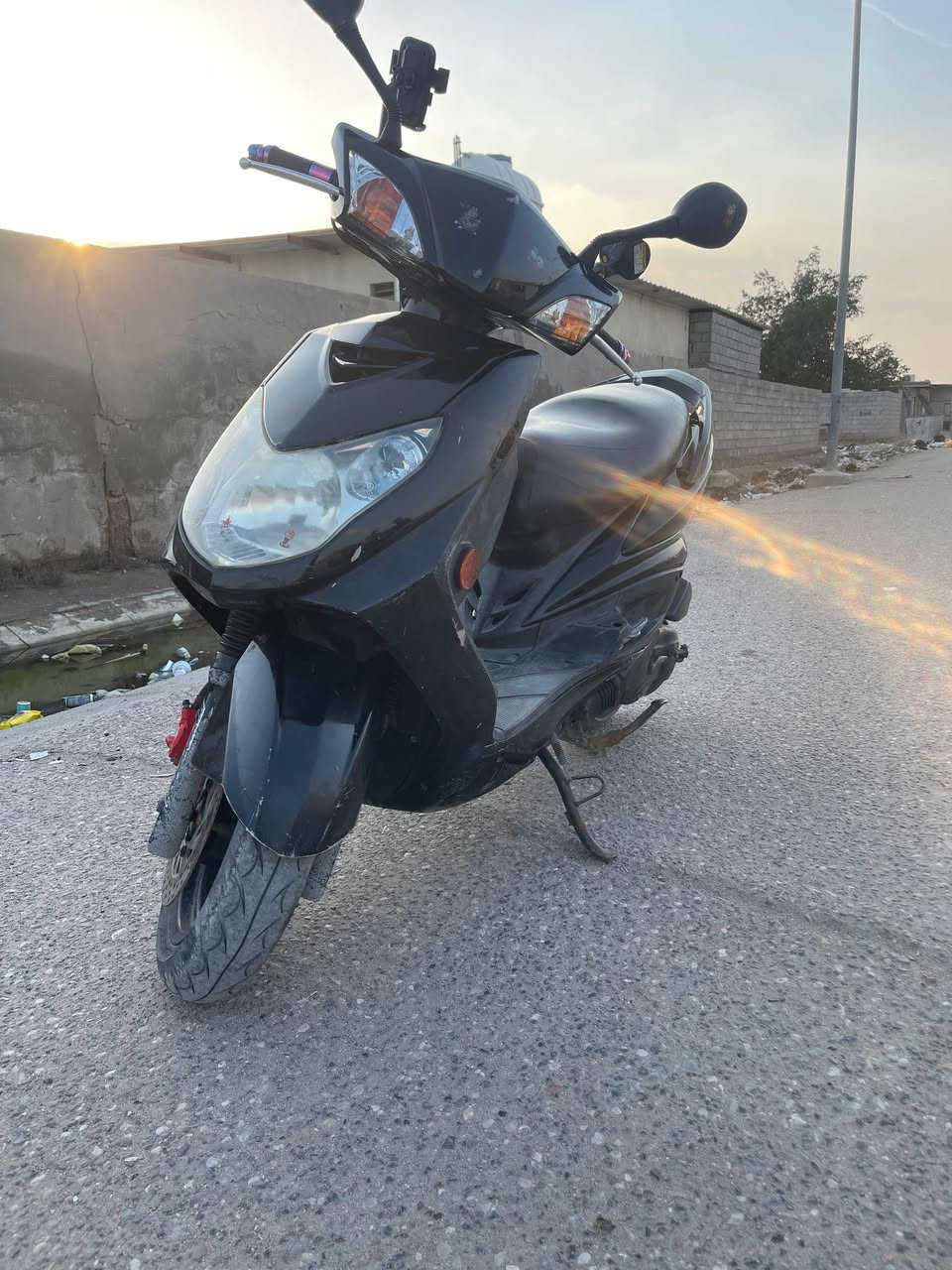 السلام عليكم سكنس فحل نوزل خطين ام الطلاعات دراجه نظيفه السعر 1100 وبيه مجال المكان الخمسه ميل الرقم ***********
