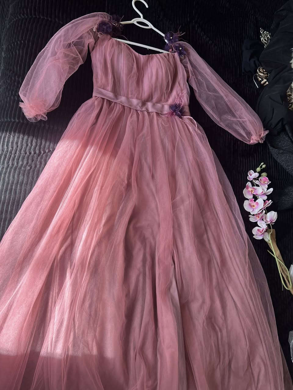 بنات يلبس مديم ولارج وممكن اكس ملبوس مرة الي يعجبها تكتبلي ،،سعره 40الف مكاني اربيل


**إذا كنت صاحب هذا الإعلان وتريد حذفه لأي سبب، رجاءا أرسل رسالة إلى الدعم الفني**