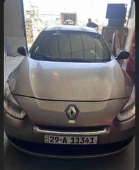 رينو للبيع  2013  كير  تيريد نضيفه  سعرها55 وبيها مجال قليل للاستفسار ...