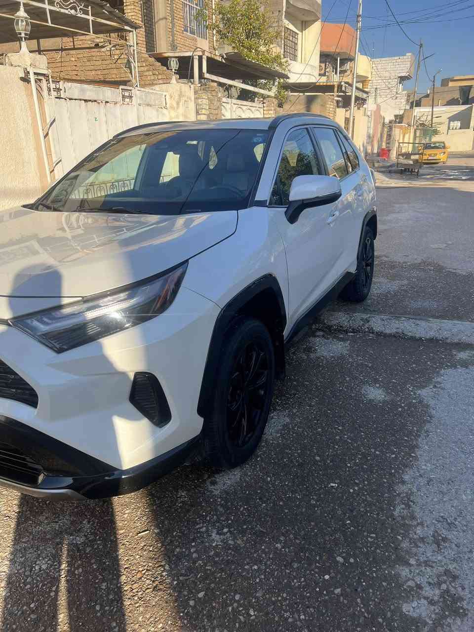 راف 4 موديل 22 ماشية 44 صور الحادث بالمنشور بيها صبغ اربع قطع من امريكا حادث باب السائق مكاني بعقوبة السعر 210 الاتصال ***********
