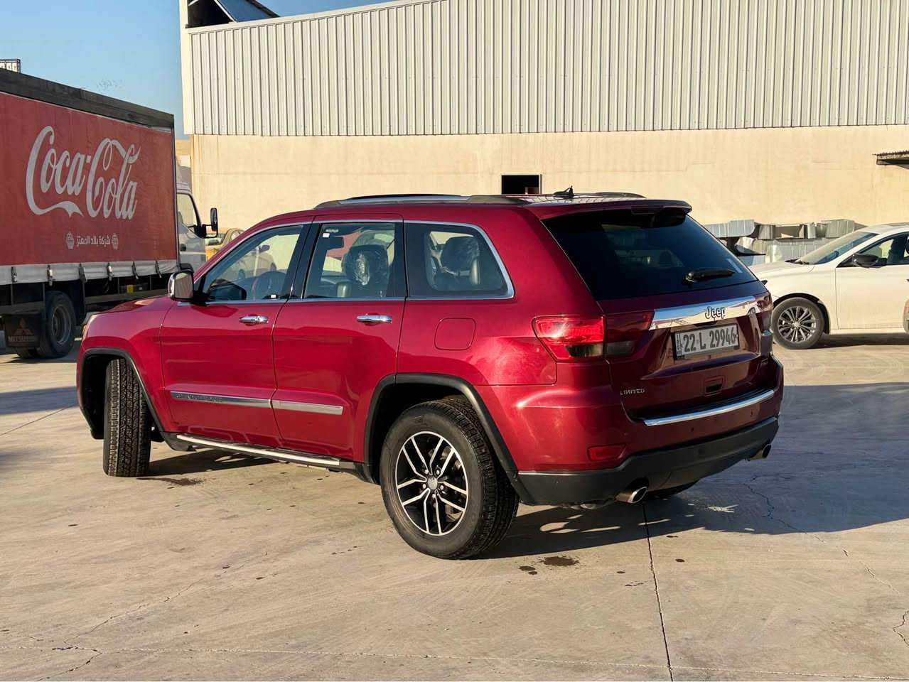 جيب لاريدو ٢٠١٢ السعر ١٨٢
فول مواصفات بانوراما
مري قلاب ع بك دمام بلصندوق
٣بصمات
كشنات جلد وخزن وهيتر
محرك مامفتوح 
بيها بوند كلير فقط
السياره وضع شركه جديده
طخم تايرات جديد هزه وفحص وسنويه جديد
مكاني حي التاميم
***********
*********** موصل, نينوى
