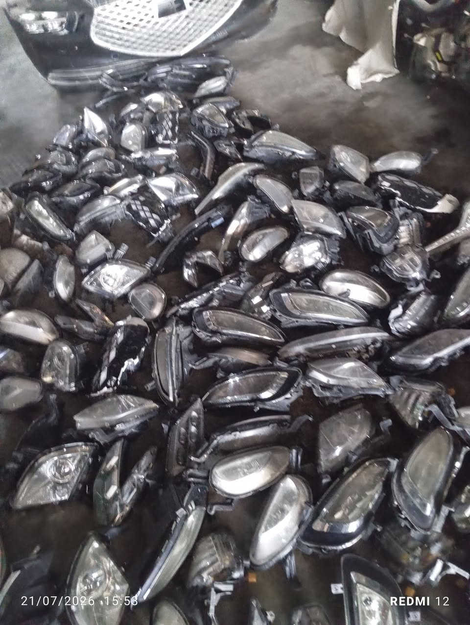 سلام عليكم موجود عدنا انواع الدوات الحتياطية جنسس كية كورس ازيرة كي 8 ستنكر  جي 70 جي 80جي 90 كلشي موجود 

بدارة قصي البديري ***********          ***********
