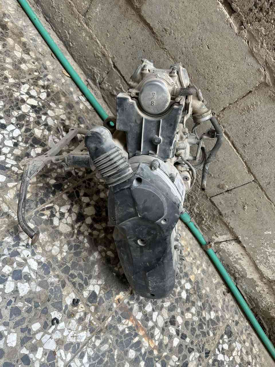 للبيع غراض سكنس شمعه مكينه بيه صورت مكاني شارع  فلسطين ***********
