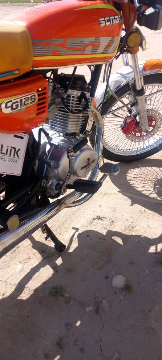 السلام عليكم
سـولـنـك للـبيـع ويـرهم مراوس 

مـوديـل 24

4گـيـر 

مـنفـيس موجود 

دشـبول الـكترونـي 

مـحـرك ما مفـتوح شـرط 

تـوايـر جـدد 

نـشاط فـول ✈️

كـهـربائيات كـاملة 

الـسعـر570وبـي مـجـال 

مـلاحـضـة: مـستـعجل عـلة بـيعتوو 

***********
