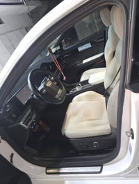 سياره ازيره  2024  فول موصفات  مكفوله عام 07733138133 07806377744